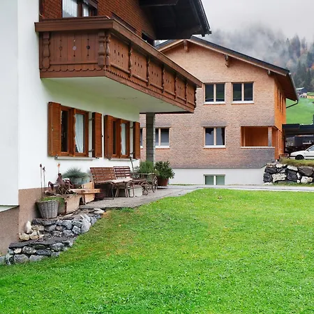 アパート Haus Bergfrieden *